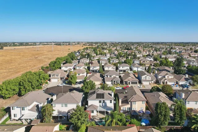 $670,000 | 9378 Brenton Court, Elk Grove, CA 95624