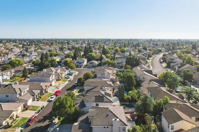 $670,000 | 9378 Brenton Court, Elk Grove, CA 95624