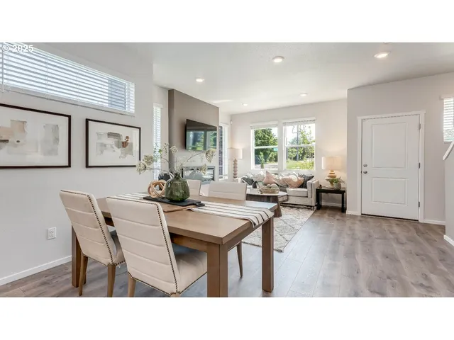 $406,995 | 3541 Southwest Thomas Avenue, Gresham, OR 97080