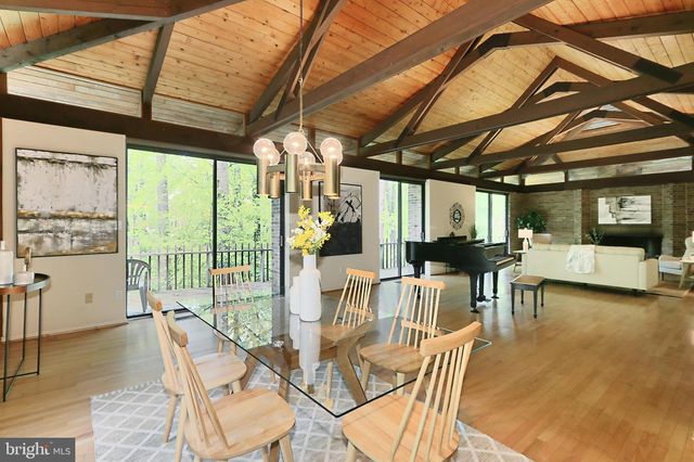 $1,800,000 | 8621 Tebbs Lane, McLean, VA 22102