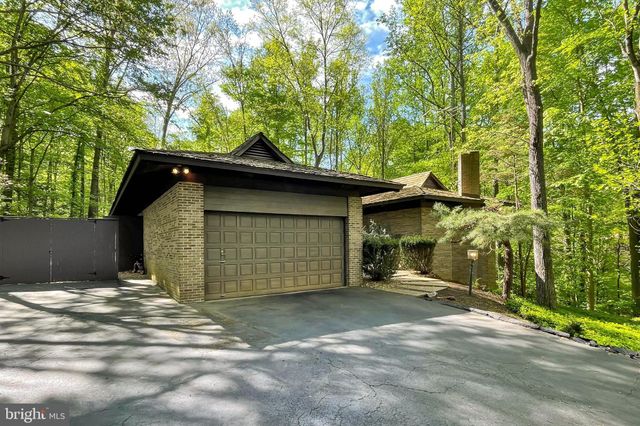 $1,800,000 | 8621 Tebbs Lane, McLean, VA 22102