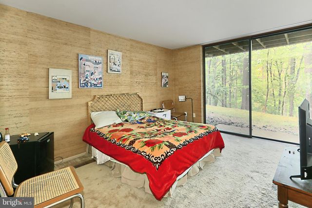 $1,800,000 | 8621 Tebbs Lane, McLean, VA 22102