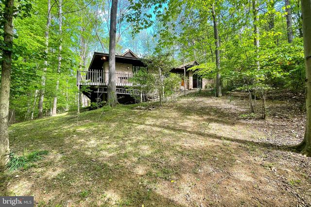 $1,800,000 | 8621 Tebbs Lane, McLean, VA 22102