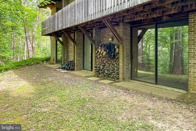 $1,800,000 | 8621 Tebbs Lane, McLean, VA 22102