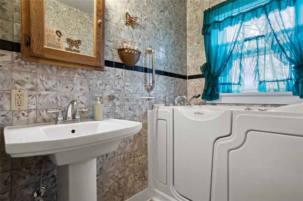 112 Fronko Street Monaca, PA 15061 - Photo 20 of 25 Gallery Image 20
