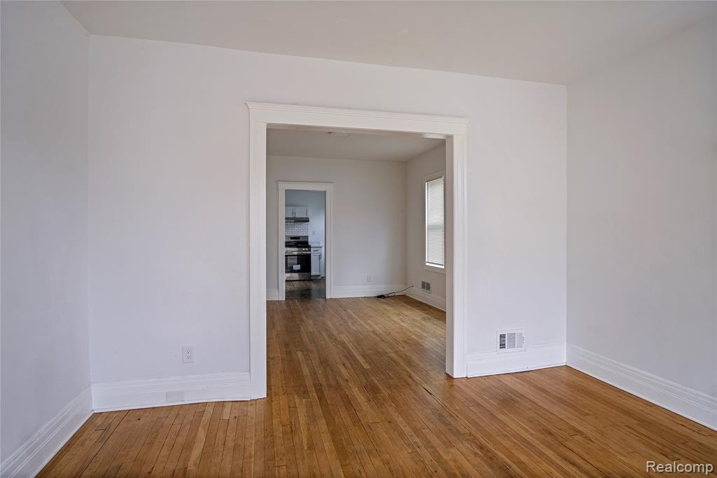 6224 Hecla Street Detroit, MI 48208 - Photo 6 of 21