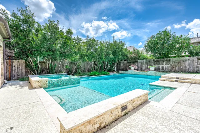 $669,800 | 17131 Upton Hill Drive, Cypress, TX 77433