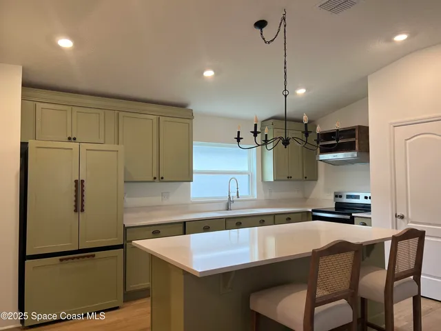 $2,050 | 3638 Grappler Circle Southeast, Palm Bay, FL 32909