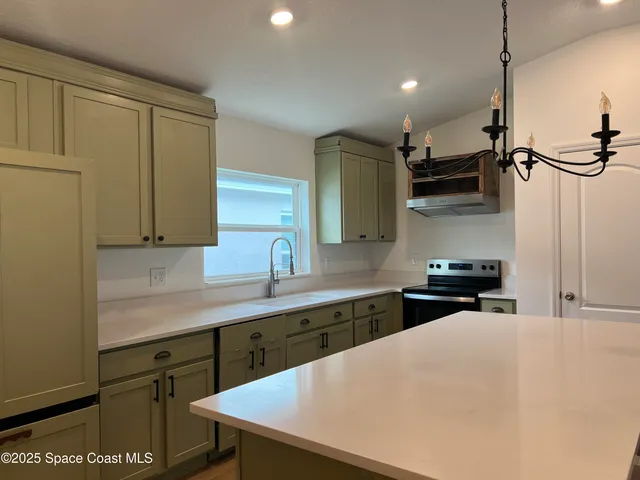 $2,050 | 3638 Grappler Circle Southeast, Palm Bay, FL 32909