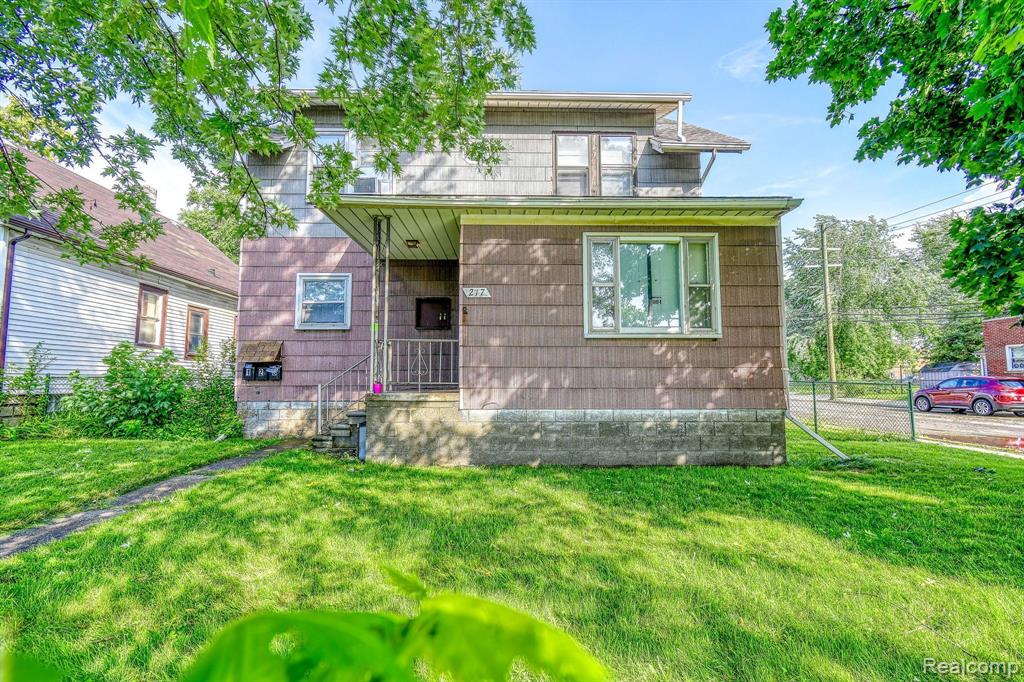 217 Richter Street River Rouge, MI 48218 - Photo 2 of 47