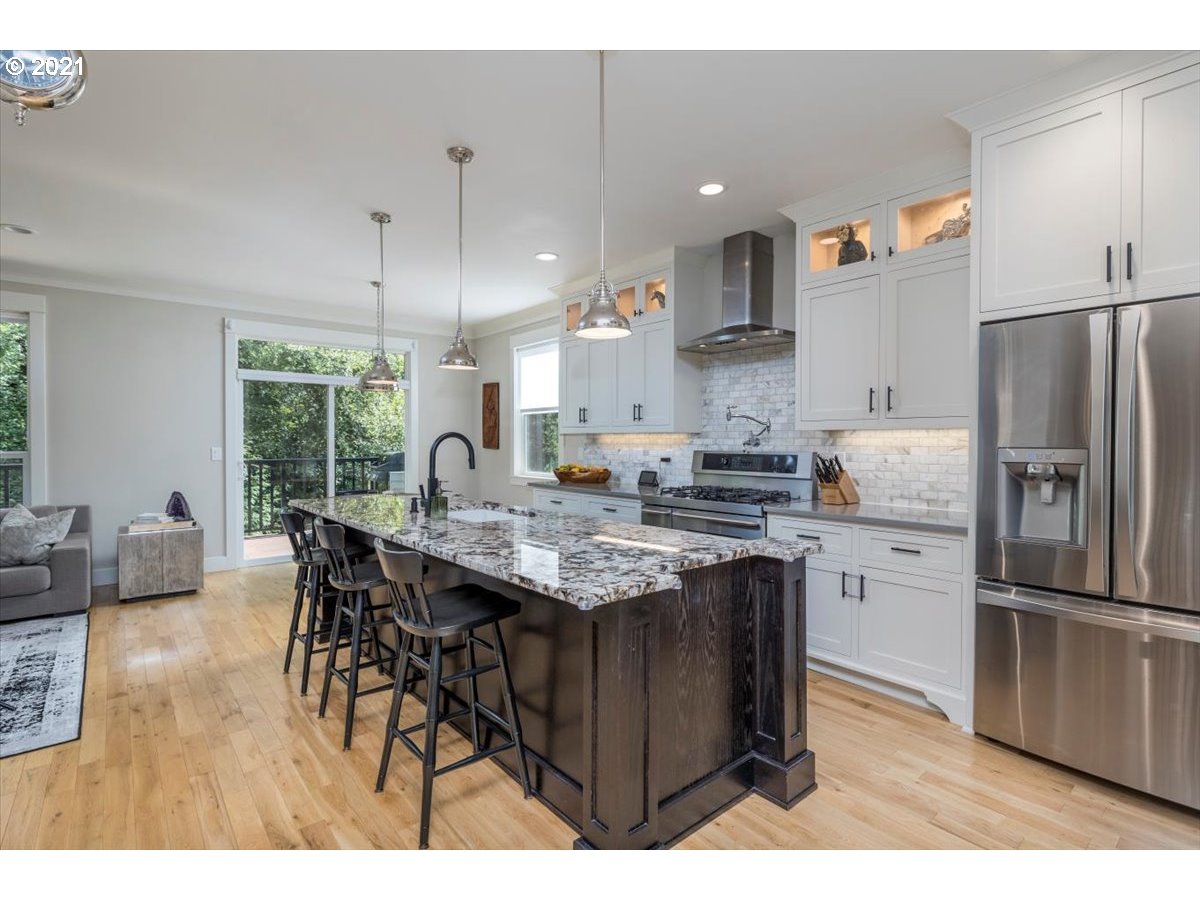 4412 Southwest Shattuck Road Portland, OR 97221 - Photo 5 of 32 Gallery Image 5
