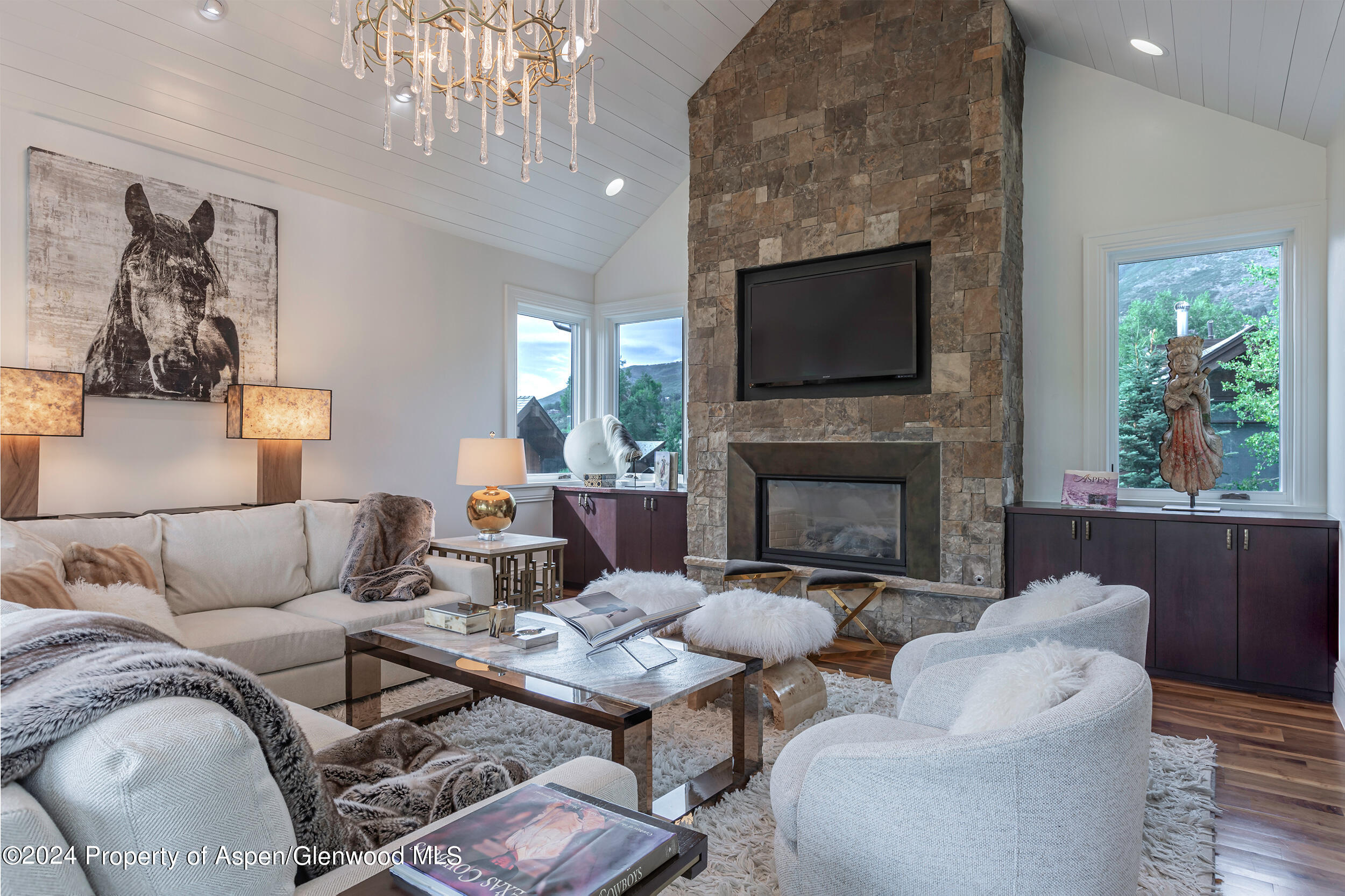 Smuggler Aspen, CO 81611 - Photo 2 of 12 Living-Area-2-md