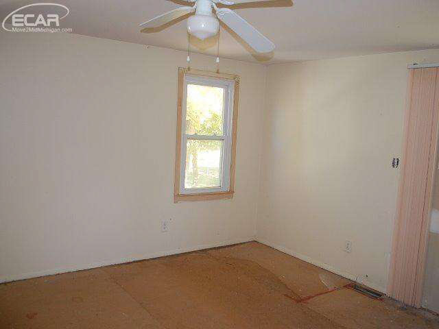 3220 North Genesee Road Flint, MI 48506 - Photo 20 of 22 20452520-19.JPG