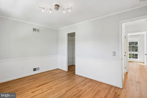 $1,325,000 | 3 Hitching Post Place, North Bethesda, MD 20852