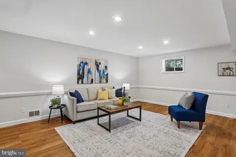 $1,325,000 | 3 Hitching Post Place, North Bethesda, MD 20852