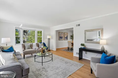 $1,325,000 | 3 Hitching Post Place, North Bethesda, MD 20852