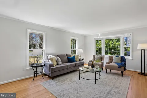 $1,325,000 | 3 Hitching Post Place, North Bethesda, MD 20852