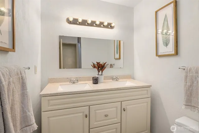 $559,000 | 6333 Sand Point Way Northeast, Seattle, WA 98115