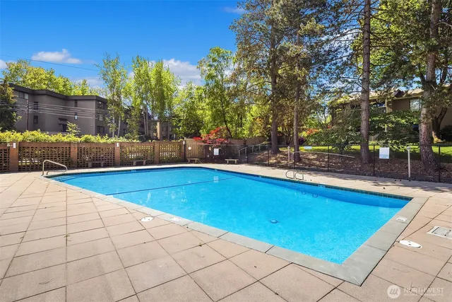 $559,000 | 6333 Sand Point Way Northeast, Seattle, WA 98115