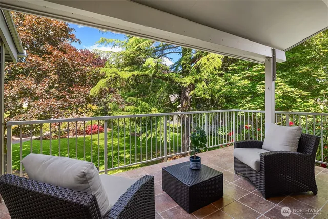 $559,000 | 6333 Sand Point Way Northeast, Seattle, WA 98115