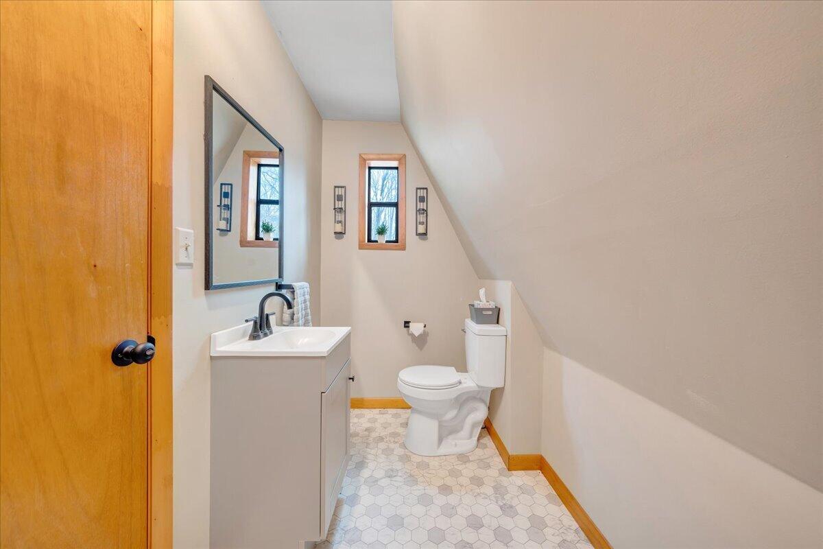 10924 Narrow Passage Road Eagle Rock, VA 24085 - Photo 32 of 85 32-MIB00558