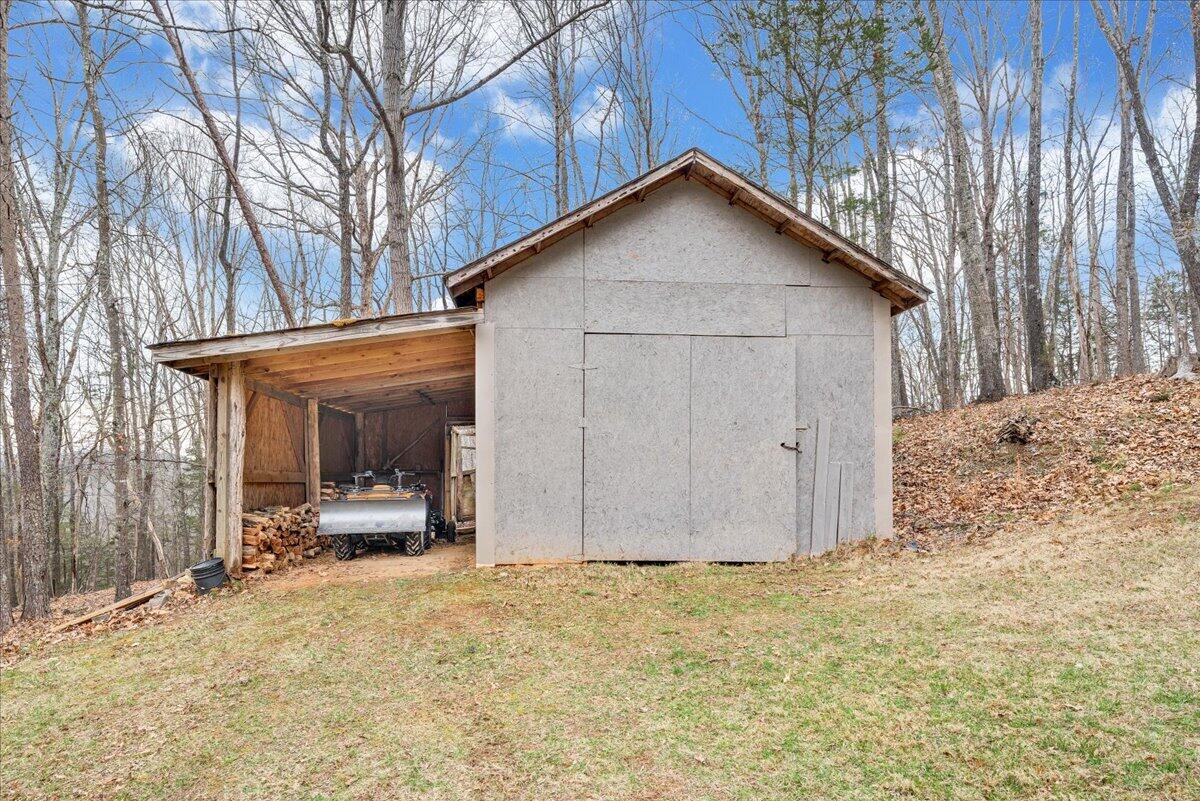 10924 Narrow Passage Road Eagle Rock, VA 24085 - Photo 41 of 85 41-MIB00660