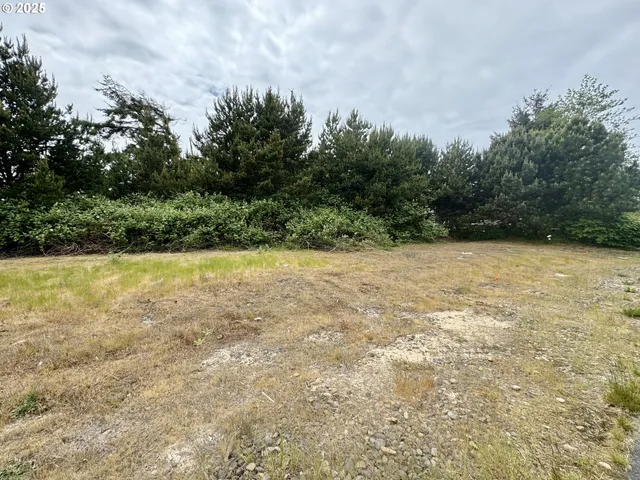 a view of a lake view