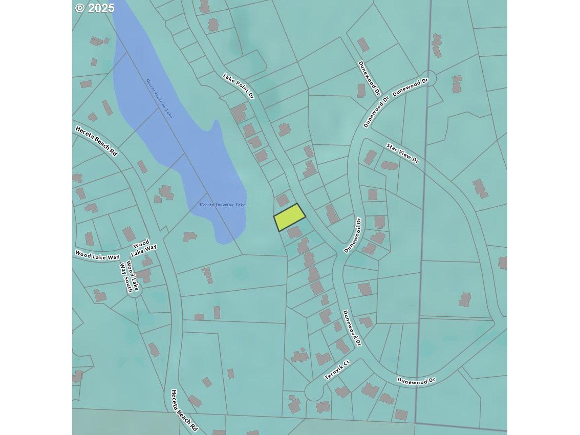 Lake Point Drive, Unit 23 Florence, OR 97439 - Photo 13 of 13 a picture of a bathroom