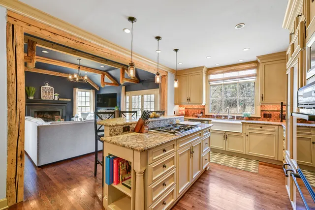 $1,175,000 | 705 West Bradley Road, River Hills, WI 53217