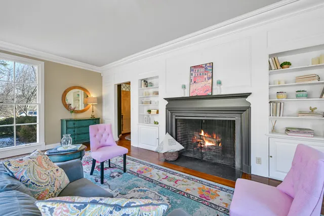 $1,175,000 | 705 West Bradley Road, River Hills, WI 53217