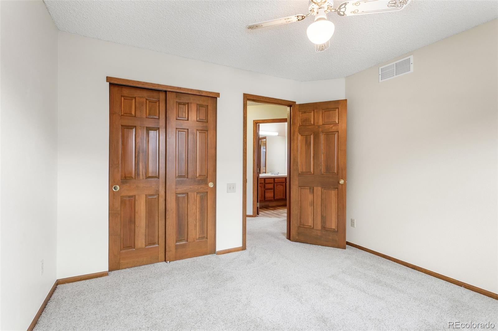 9151 Weatherstone Court Highlands Ranch, CO 80126 - Photo 19 of 39 Gallery Image 19