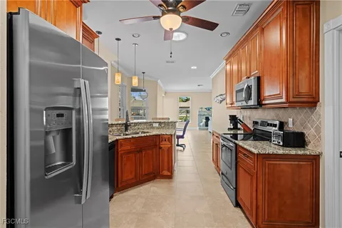 $899,900 | 5025 Southwest 10th Avenue, Cape Coral, FL 33914