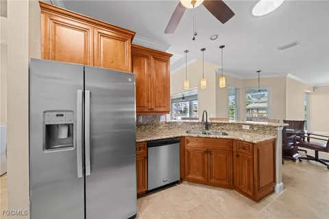 $899,900 | 5025 Southwest 10th Avenue, Cape Coral, FL 33914