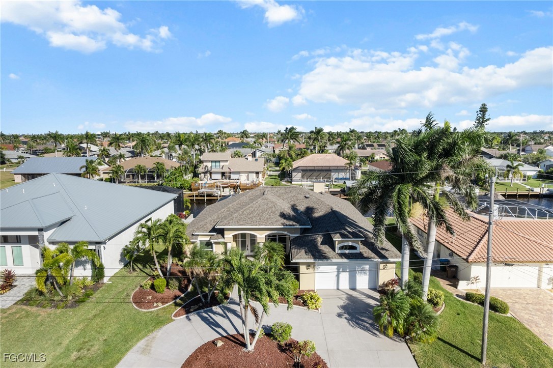 5025 Southwest 10th Avenue Cape Coral, FL 33914 - Photo 40 of 44 a view of a garden