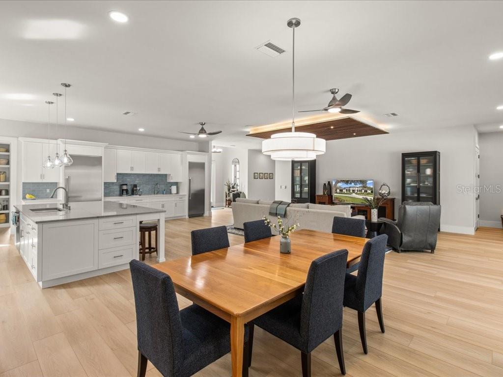 3937 West Shadow Creek Loop Lecanto, FL 34461 - Photo 14 of 65 a view of a dining room with furniture