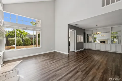 $995,000 | 2 Orr Court, Alameda, CA 94502