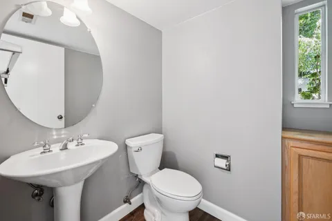 $995,000 | 2 Orr Court, Alameda, CA 94502