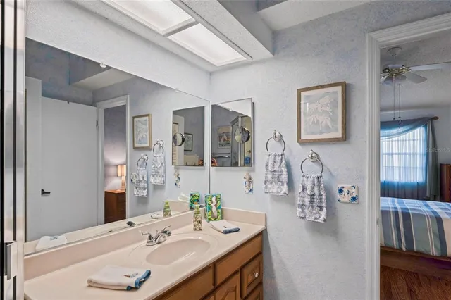 $234,900 | 39650 US Highway 19 North, Unit 912, Tarpon Springs, FL 34689