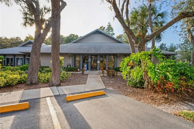 $234,900 | 39650 US Highway 19 North, Unit 912, Tarpon Springs, FL 34689