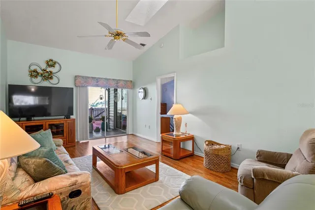 $234,900 | 39650 US Highway 19 North, Unit 912, Tarpon Springs, FL 34689