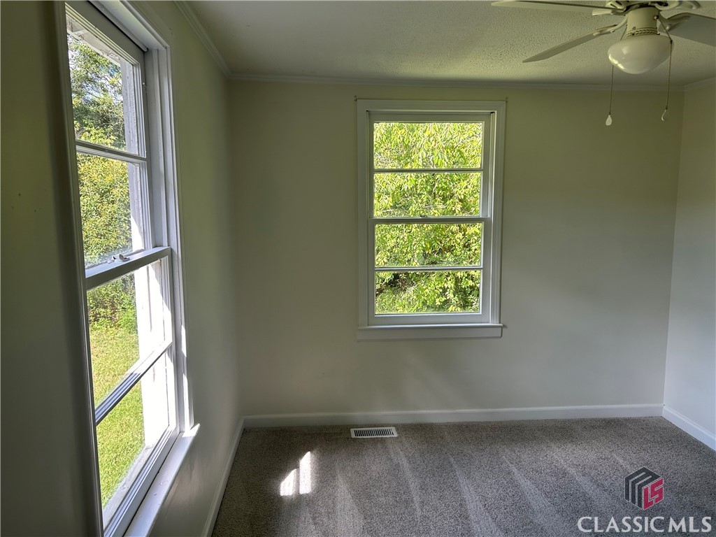 798 Highway 172 Colbert, GA 30628 - Photo 3 of 12 Front Bedroom