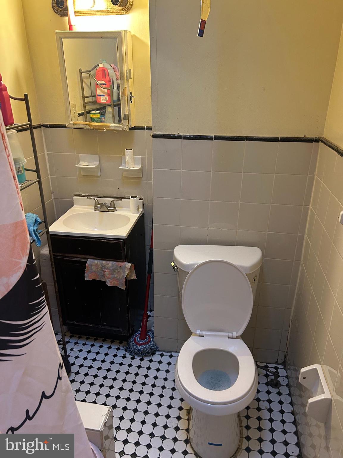 2548 South Millick Street Philadelphia, PA 19142 - Photo 14 of 17