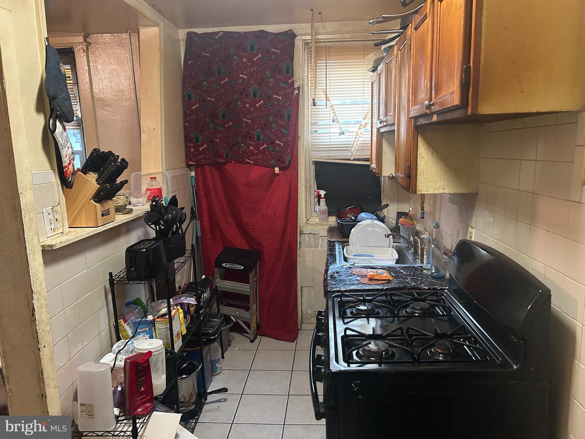 2548 South Millick Street Philadelphia, PA 19142 - Photo 6 of 17