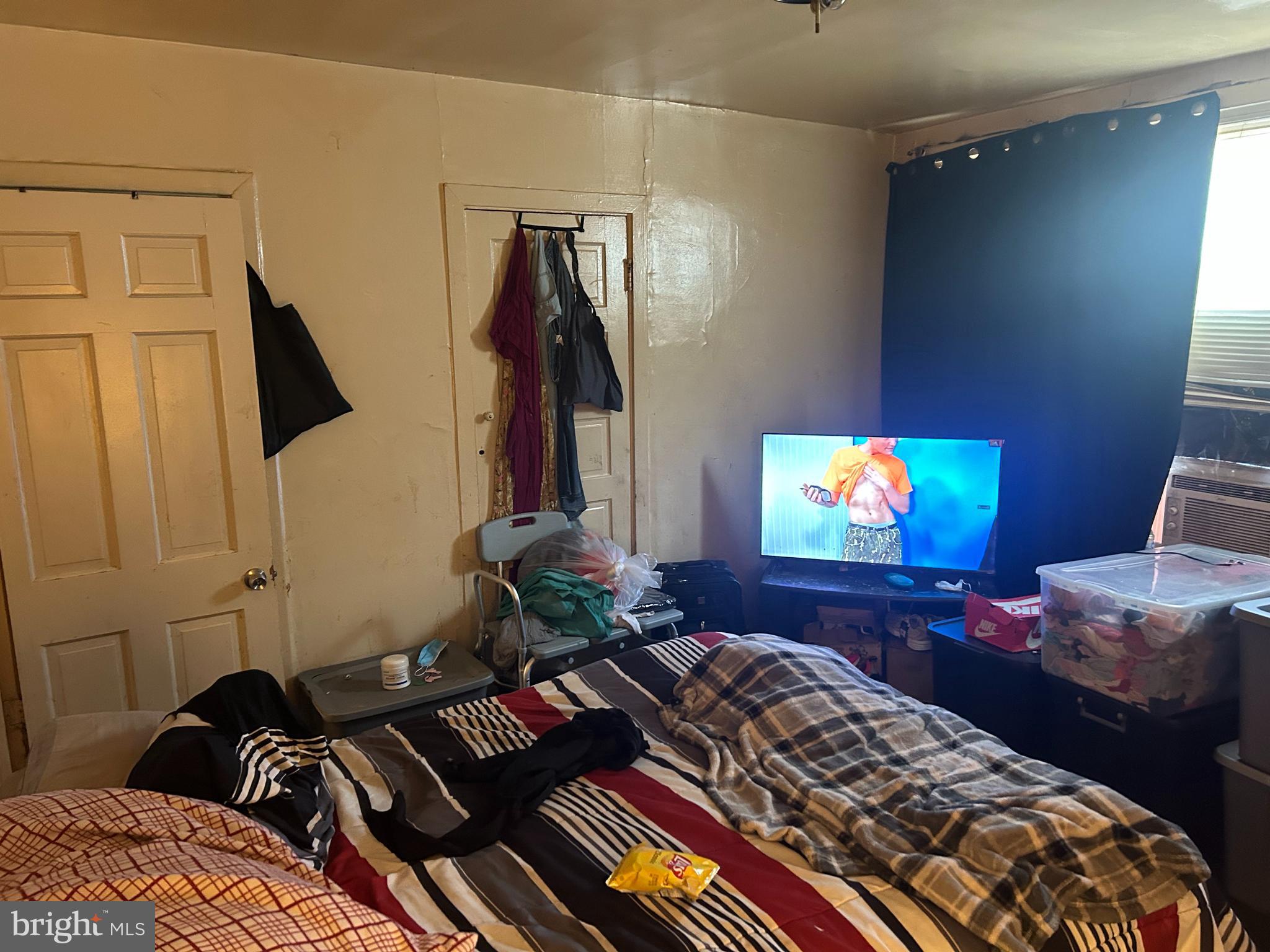 2548 South Millick Street Philadelphia, PA 19142 - Photo 10 of 17