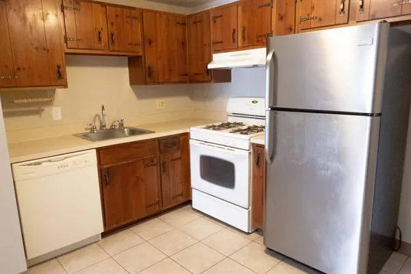 $280,000 | 137 Pine Street, Unit 11, Lowell, MA 01851