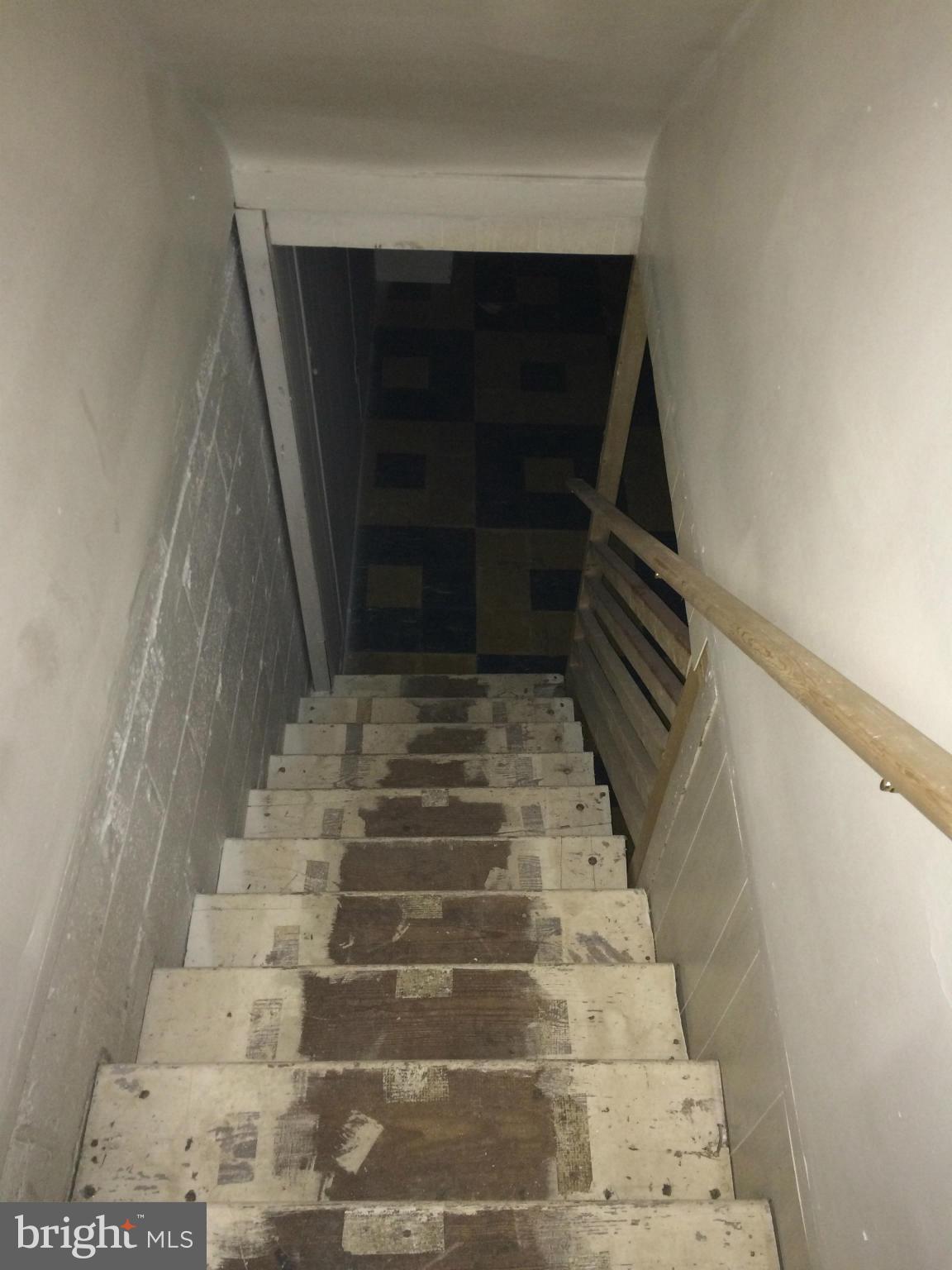 340 Grovethorn Road Baltimore, MD 21220 - Photo 8 of 17 a view of entryway