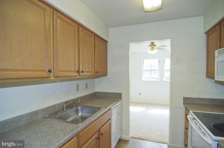 8571 Falls Run Road, Unit A Ellicott City, MD 21043 - Photo 7 of 14 Kitchen