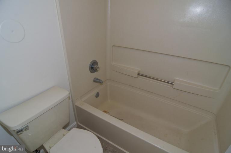 8571 Falls Run Road, Unit A Ellicott City, MD 21043 - Photo 8 of 14 Bath (Master)