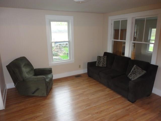 950 Riverside Drive Augusta, ME 04330 - Photo 9 of 35 LIVING ROOM