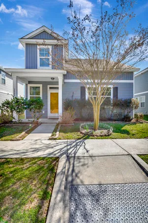 $2,750 | 3988 Hillyard Street, North Charleston, SC 29405